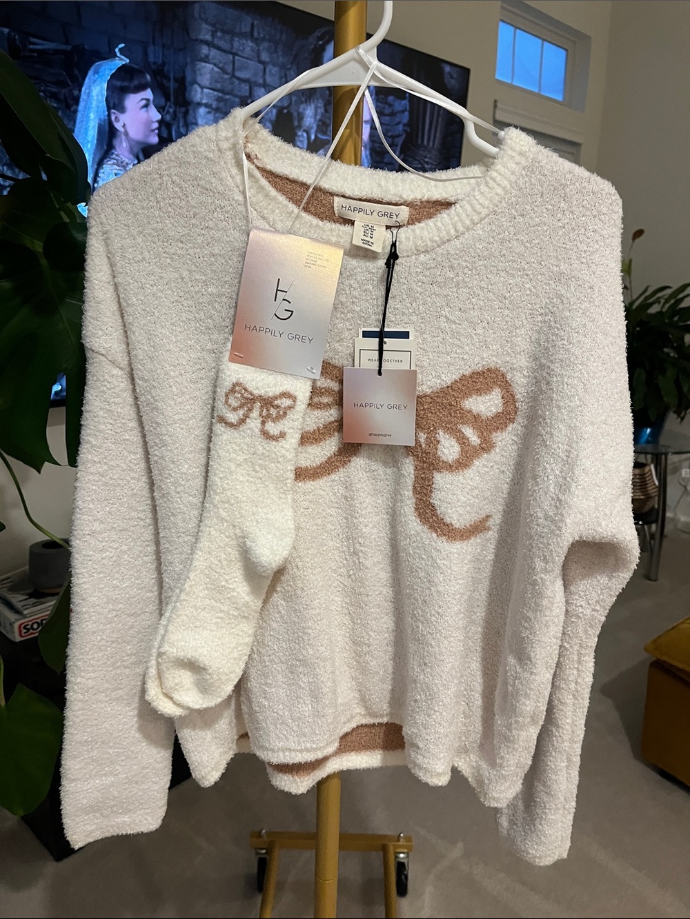 Happily Grey Cream Medium Crewneck Sweater & socks with Bow Detail